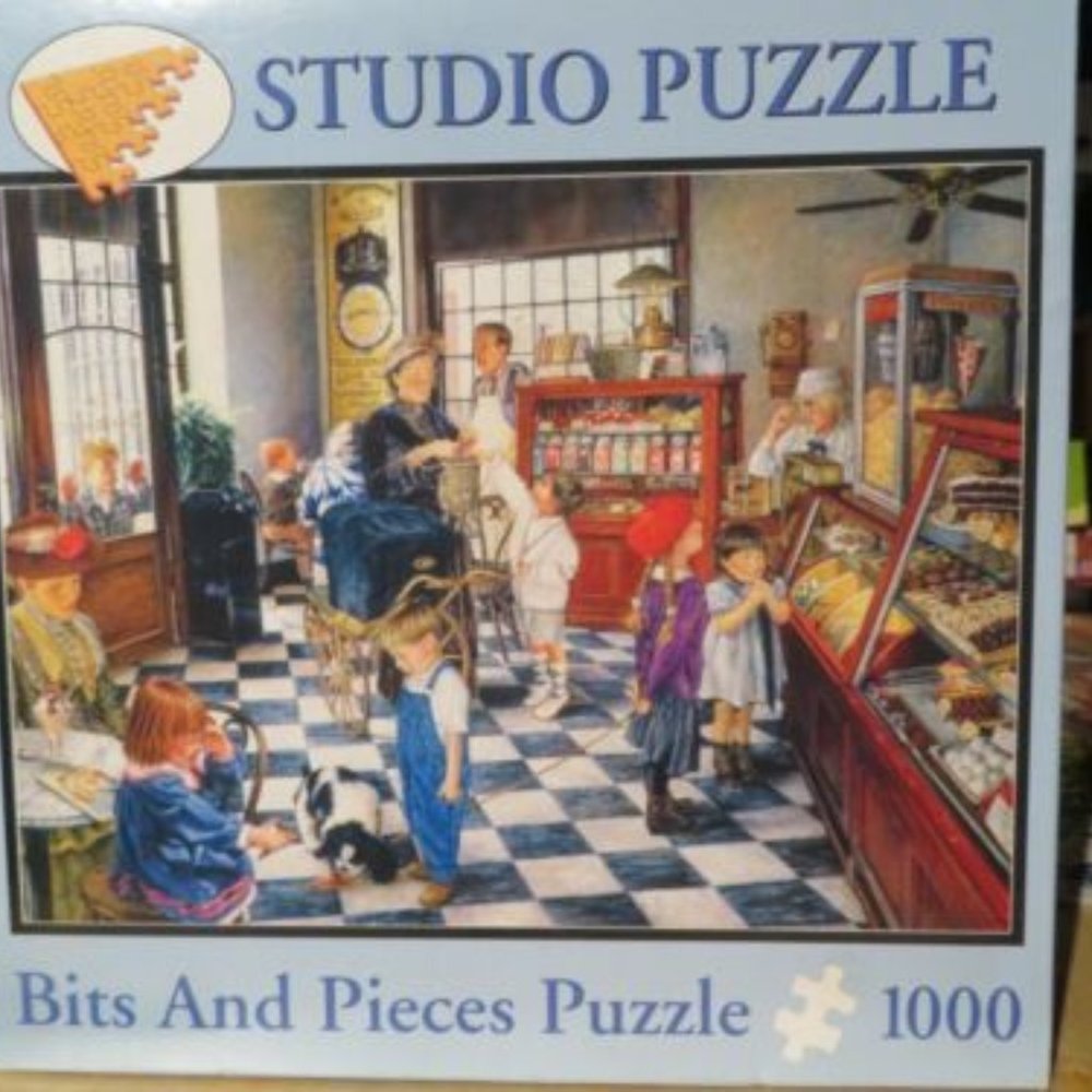 Bit and Pieces The CONFECTIONARY Ice Cream Shop COMPLETE (P187)